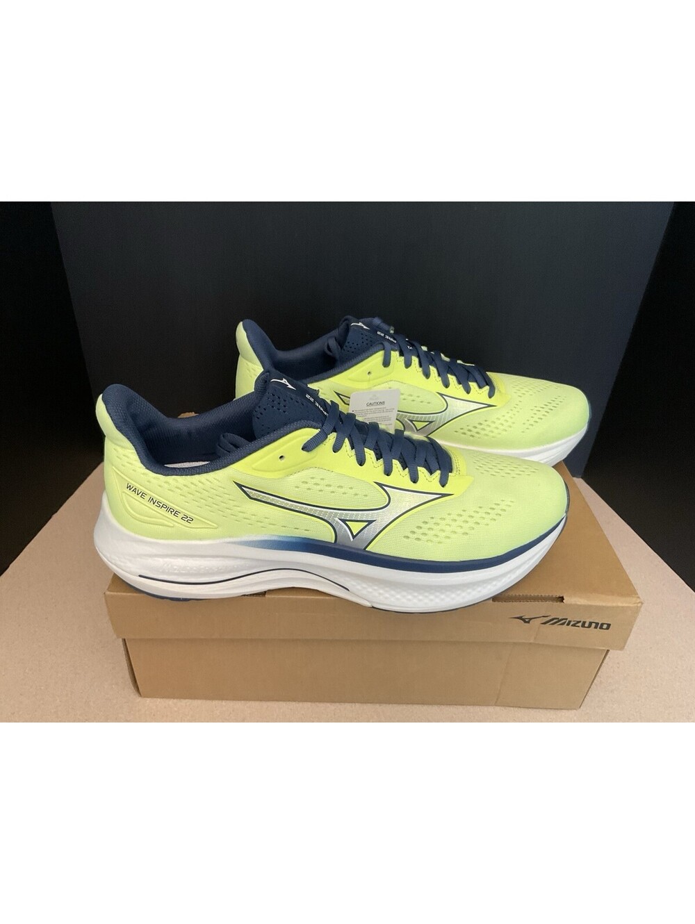New! Mens Mizuno Wave Inspire 22 Athletic Running Shoes. Size 12. Awesome Shoes!